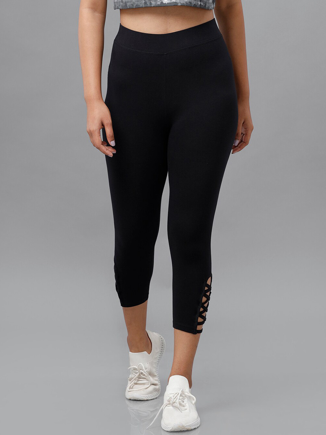 De Moza Women Black Solid Activewear Tights