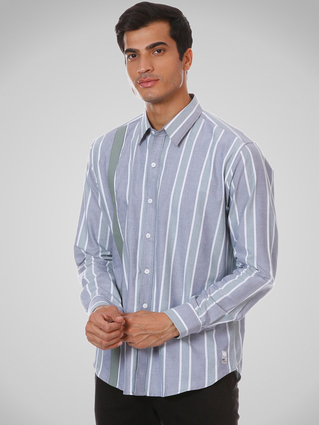 SHIRT THEORY Men Green Comfort Striped Casual Shirt