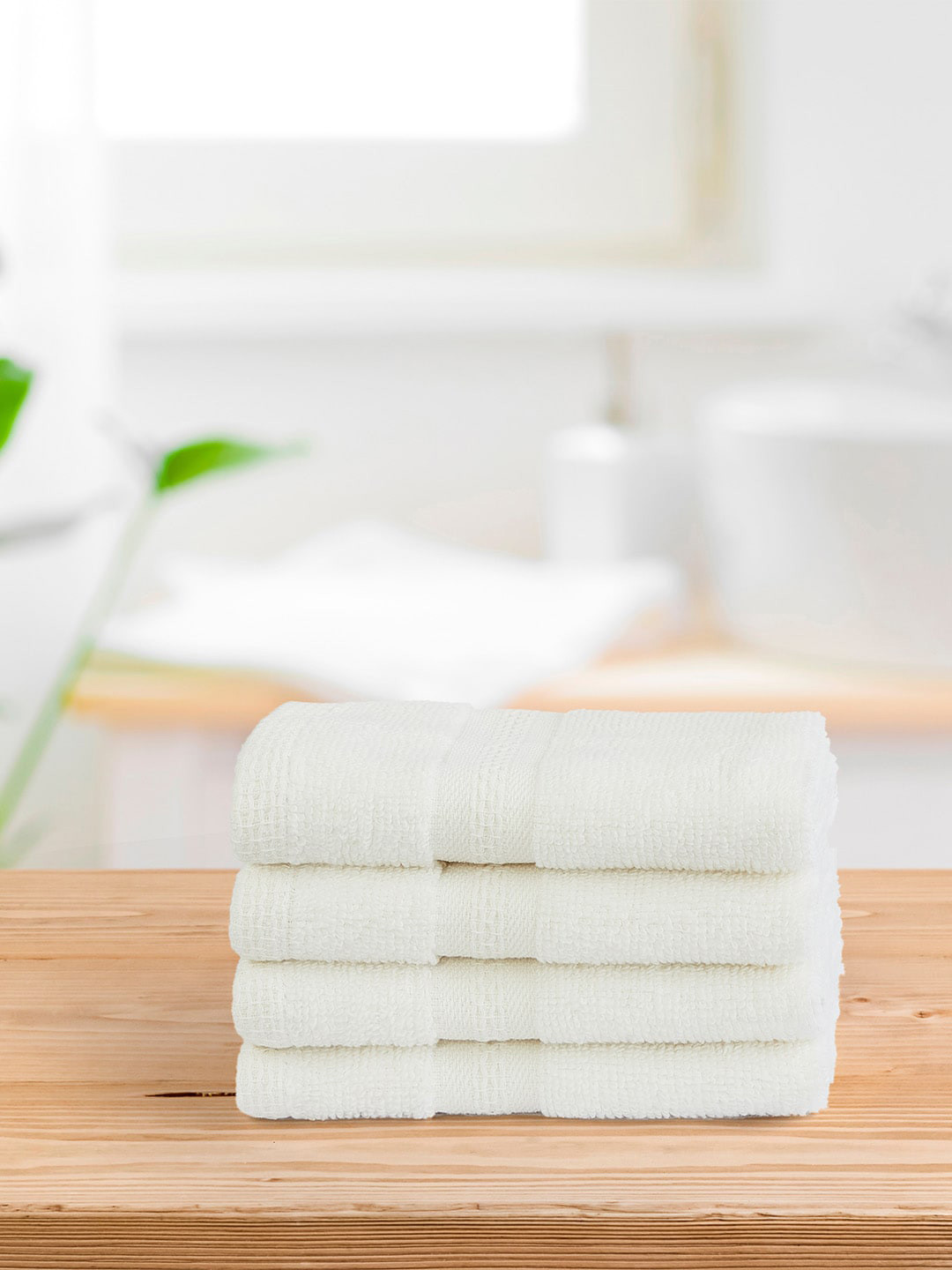 Layers White 4 Pieces Solid Cotton 400 GSM Face Towels