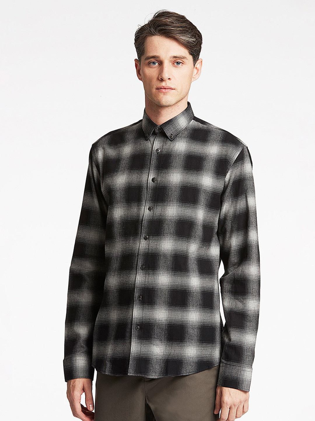 LINDBERGH Men Black and White Relaxed Checked Casual Shirt