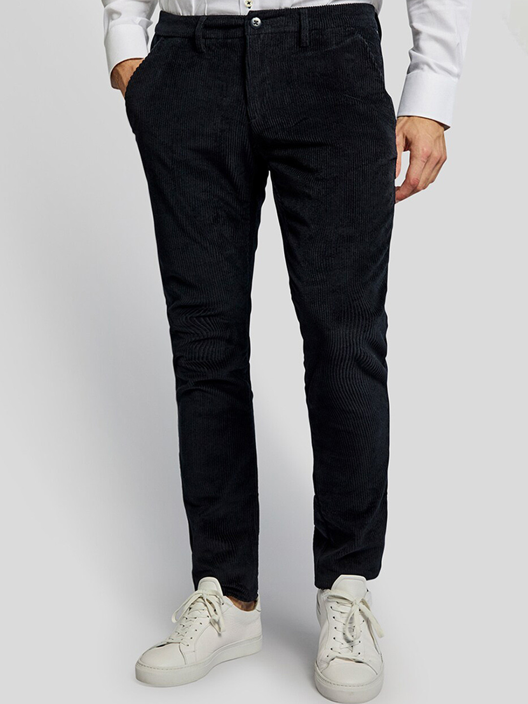 Bruun & Stengade Men Solid Navy Blue Slim Fit Trousers