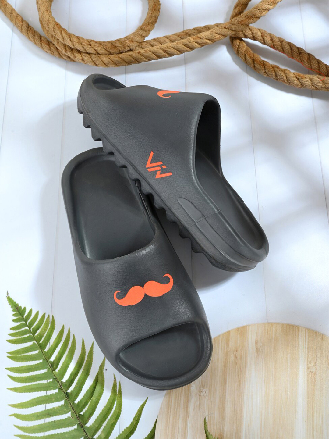 VIV Men Black & Orange Printed Rubber Sliders