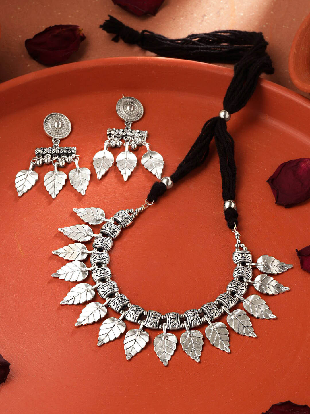 Yellow Chimes Silver-Plated Oxidised Leaflet Designed Vintage Necklace Set