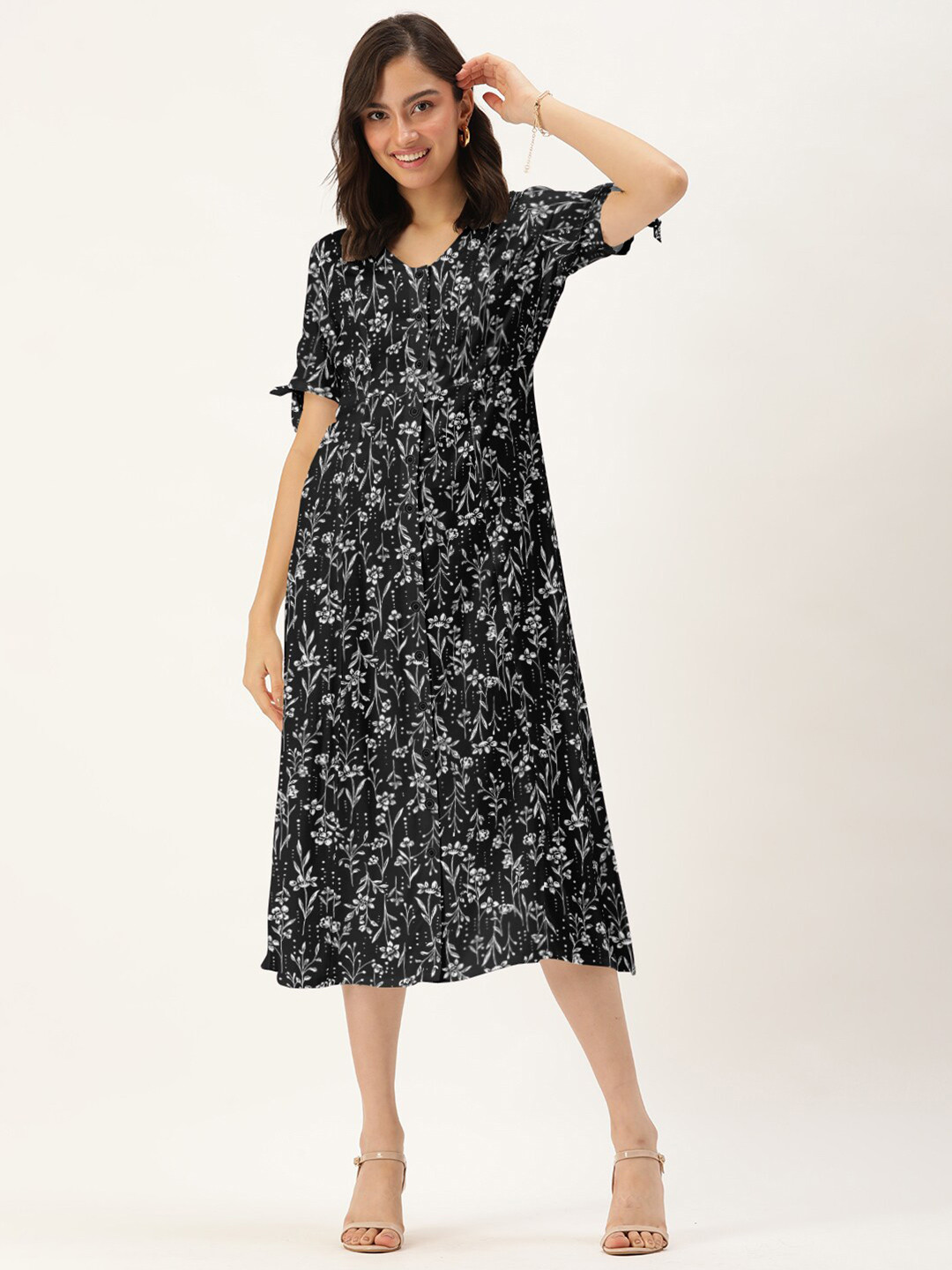 DressBerry Black Floral Sheath Dress