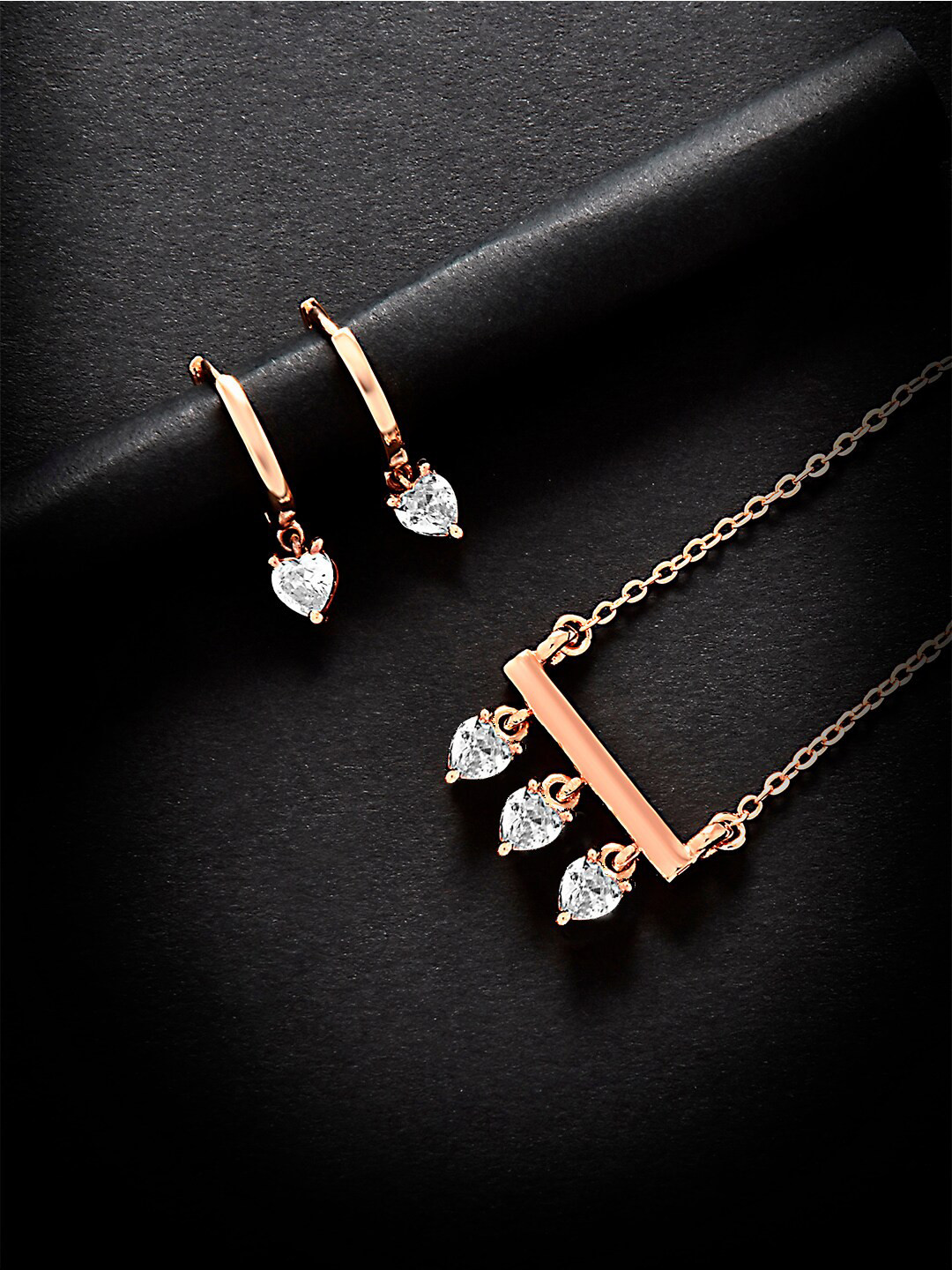 MINUTIAE Rose Gold-Plated White Heart Shaped Crystal Studded & Beaded Handcrafted Jewellery Set