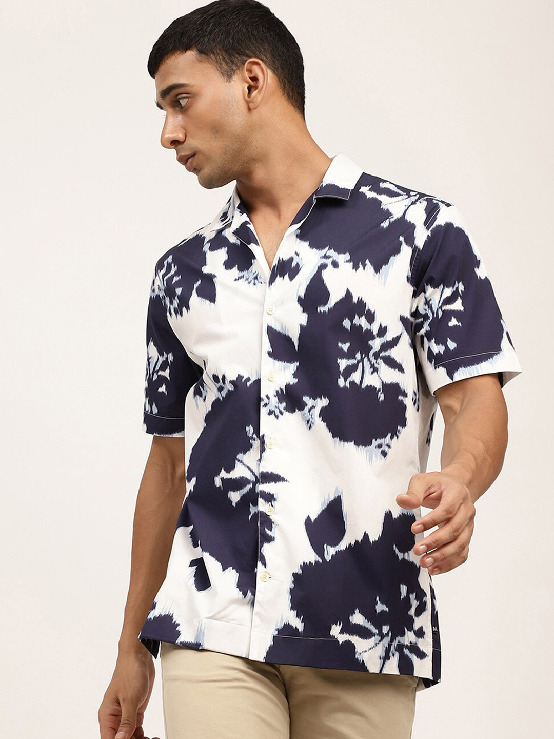 HARSAM Men Beige Linen Shorts