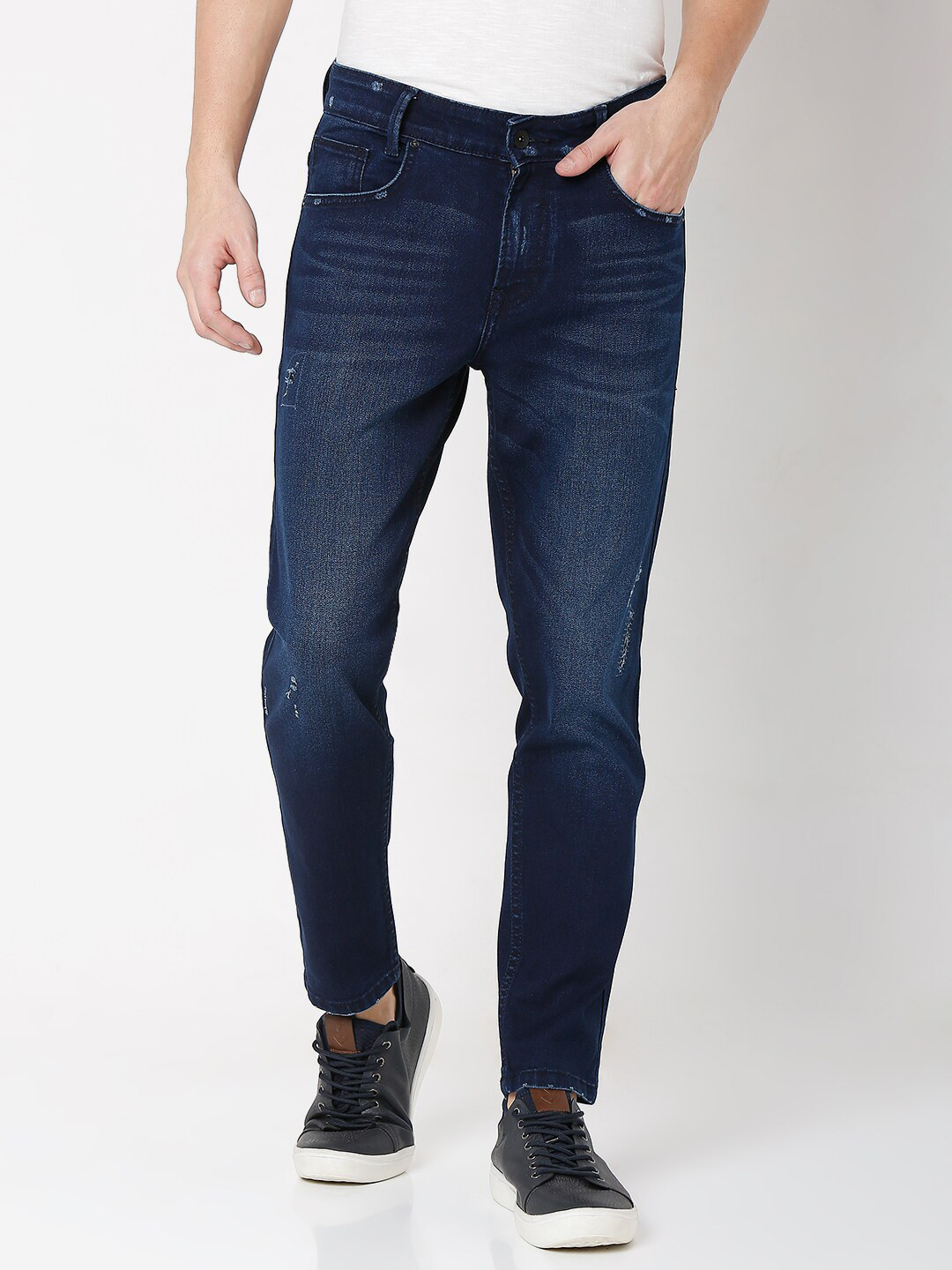 Mufti Men Blue Slim Fit Low Distress Light Fade Jeans