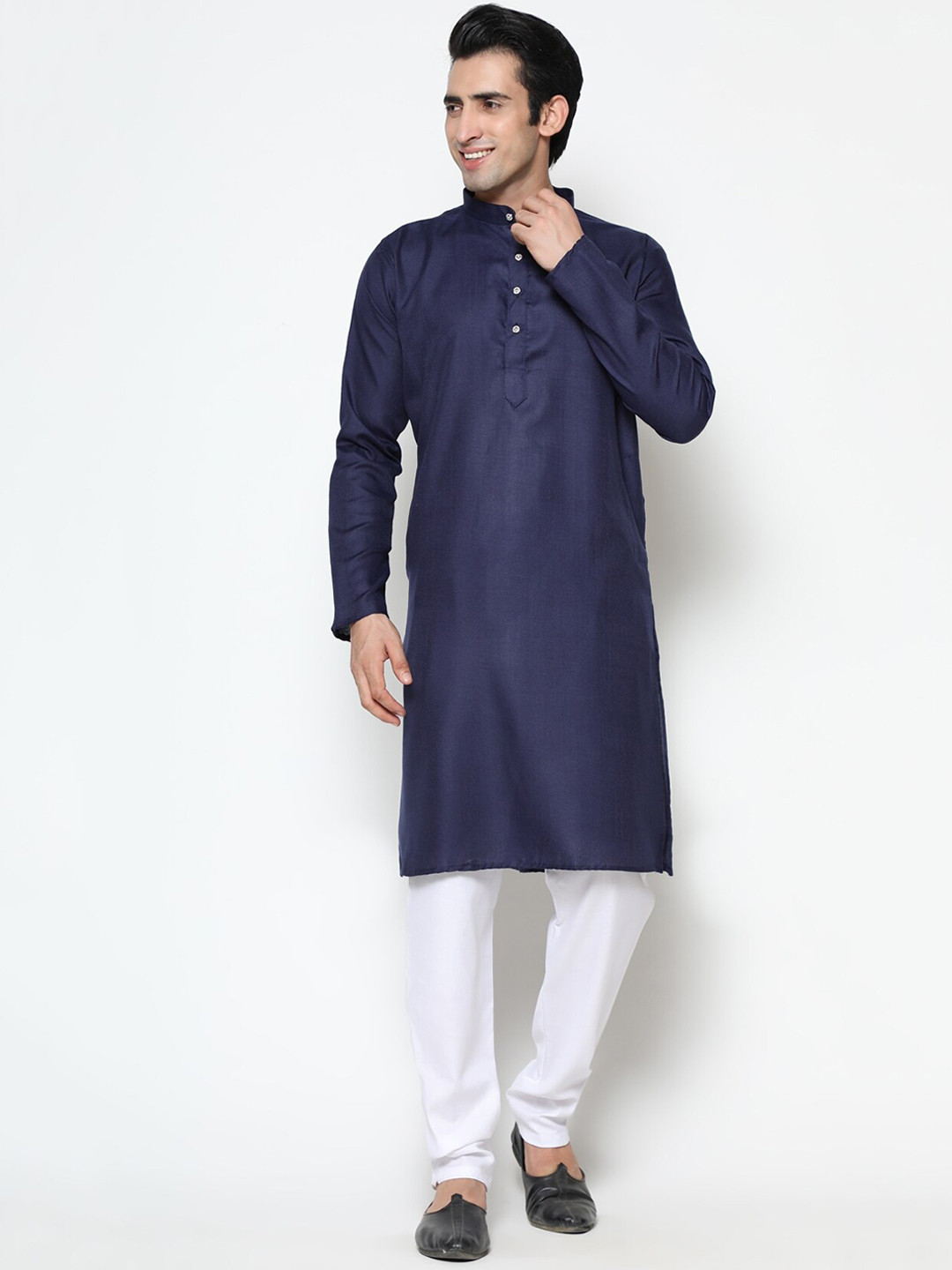 COCOI LIFESTYLE Men Navy Blue & White  Dupion Silk Kurta with Pyjama