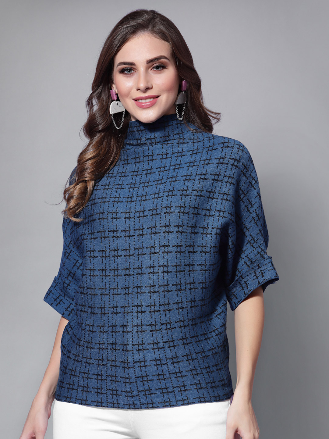 Mafadeny Women Blue & Black Pullover