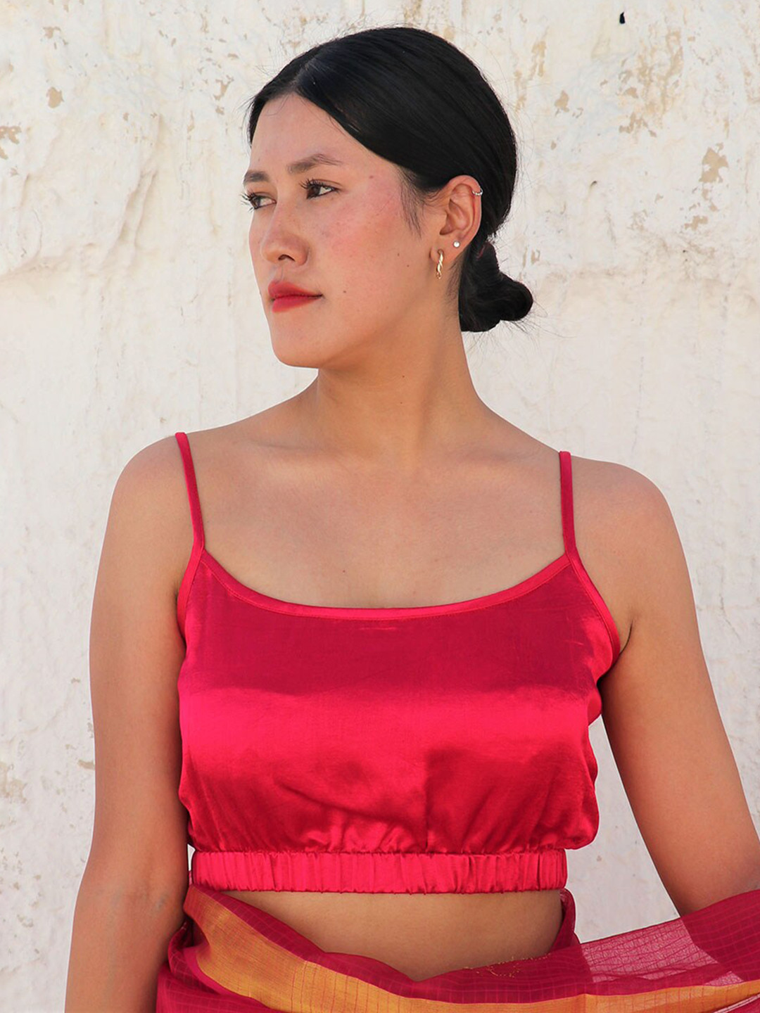 Chidiyaa Women Fuchsia Pink Solid Silk Saree Blouse