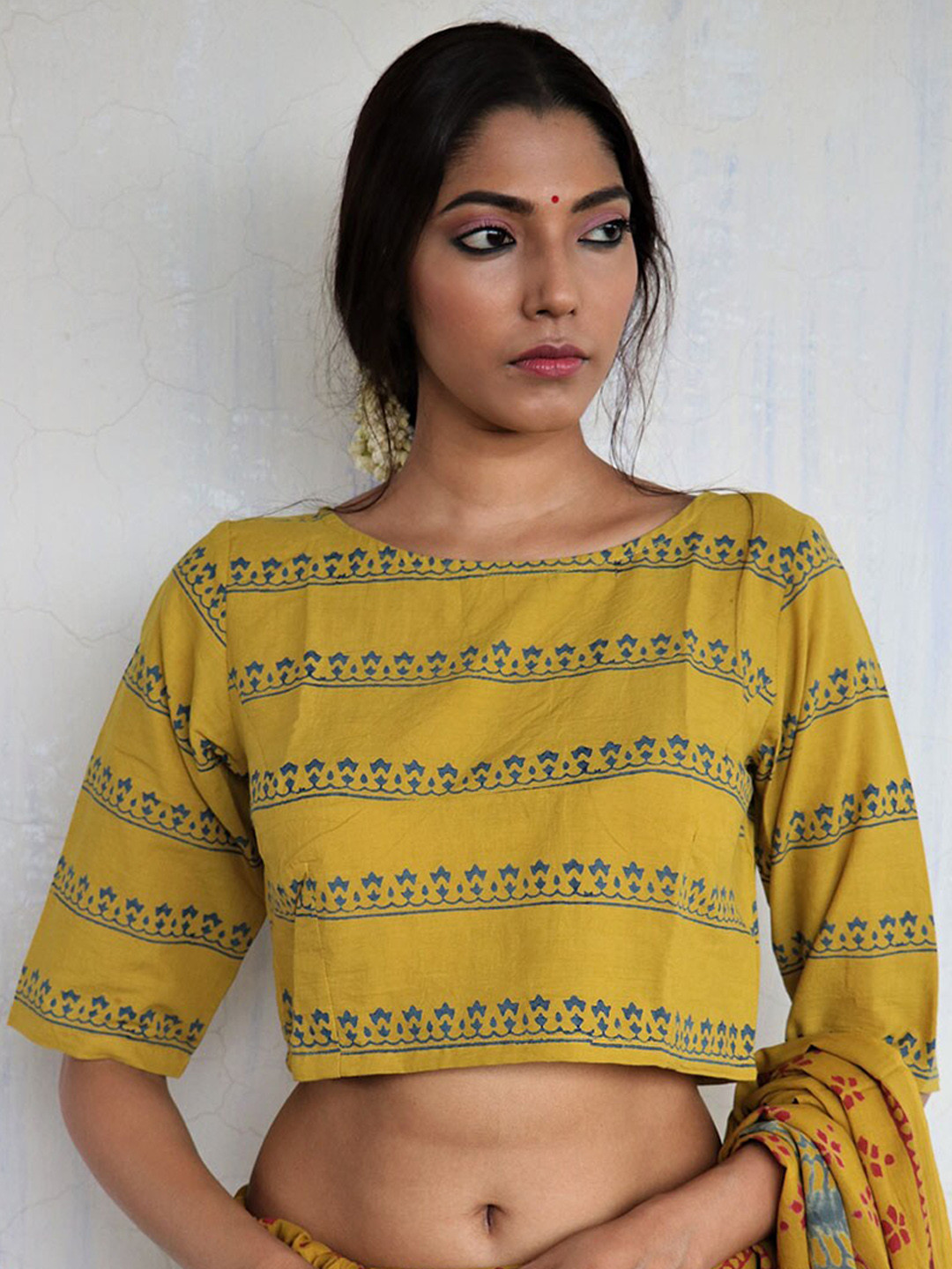 Chidiyaa Women Mustard Yellow & Blue Cotton Saree Blouse