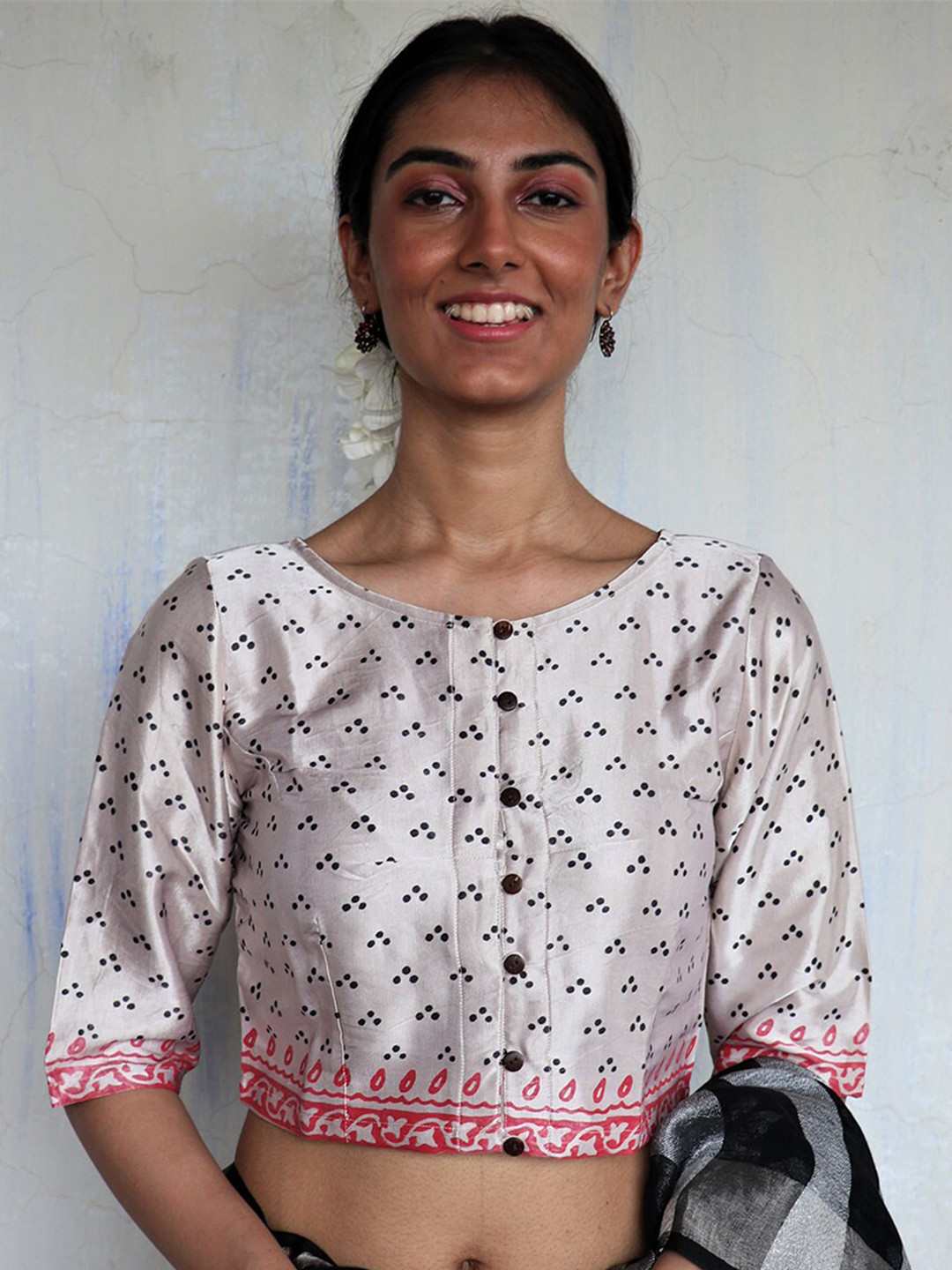 Chidiyaa Women White Printed Silk Saree Blouse