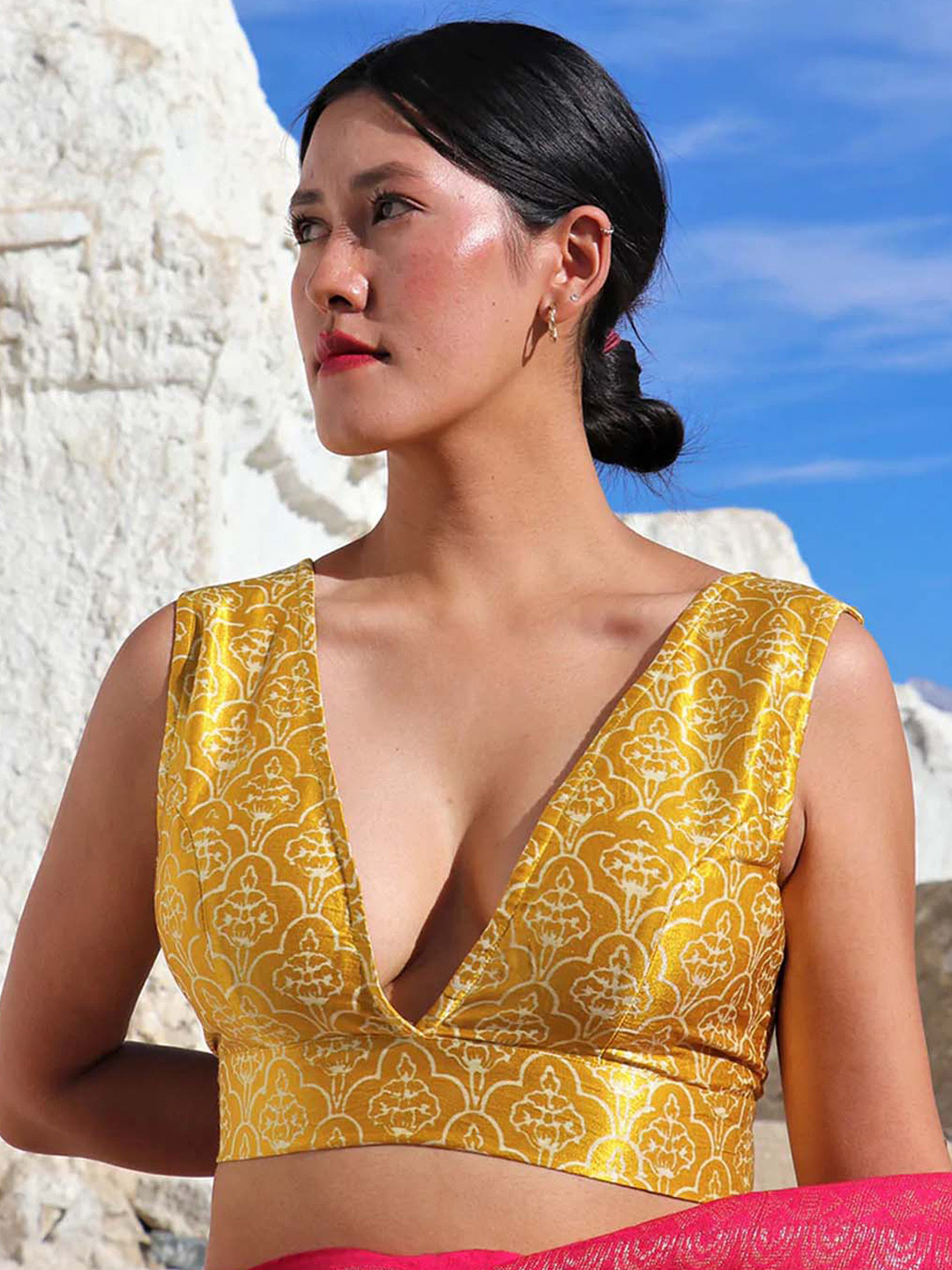 Chidiyaa Women Yellow Block Printed Silk Readymade Saree Blouse