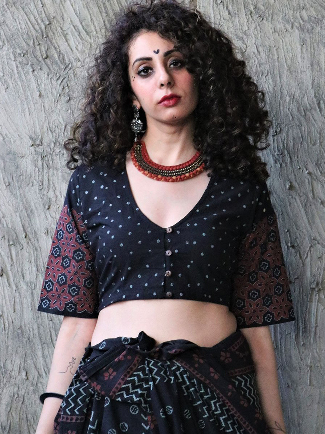 Chidiyaa Women Black Printed Cotton Saree Blouse