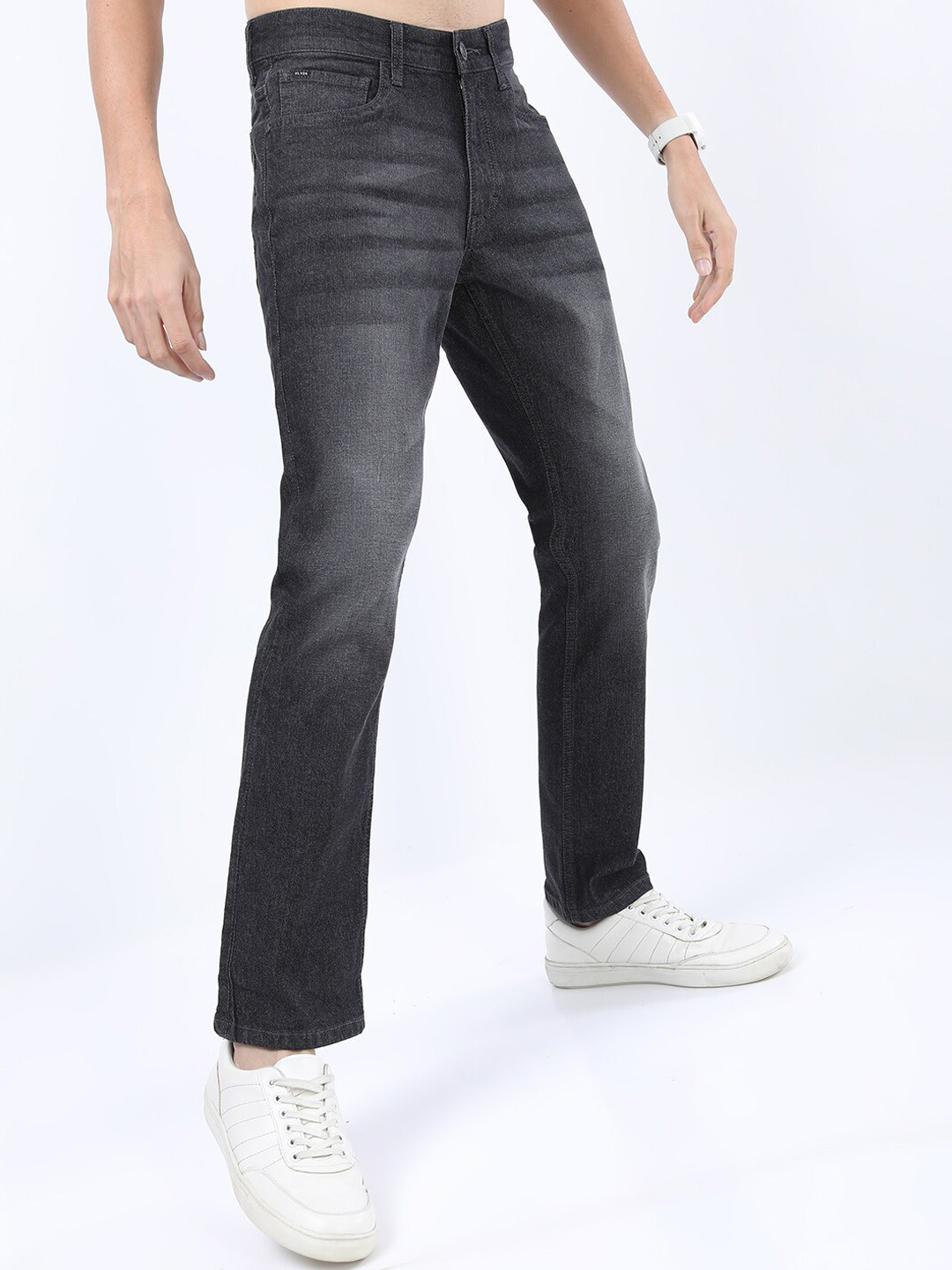 HIGHLANDER Men Grey Straight Fit Clean look Light Fade Stretchable Jeans