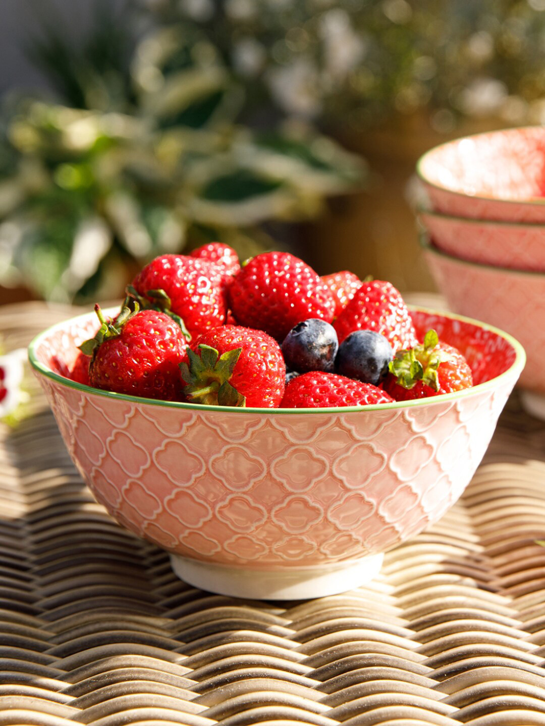 KitchenCraft Red & Green Dishwasher And Microwave Safe Printed Stoneware Glossy Bowl