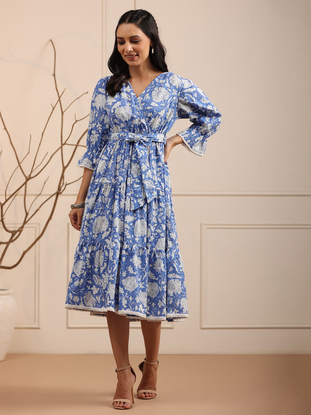 Rain & Rainbow Blue & White Floral Puff Sleeves Dress