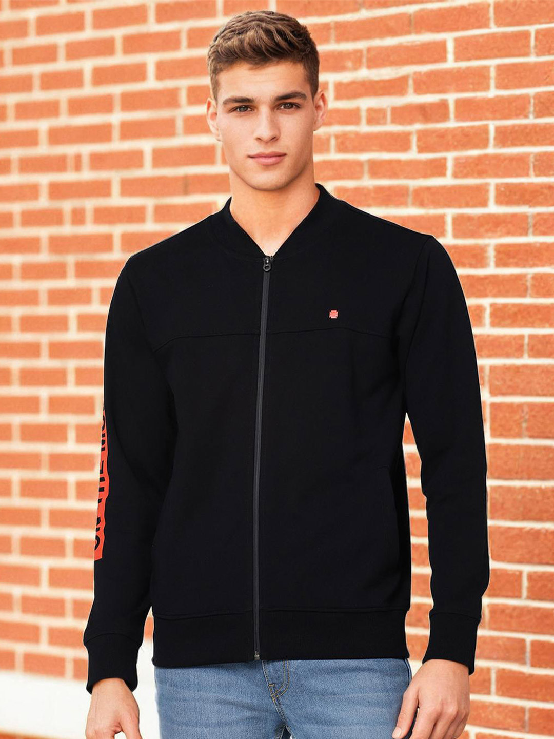Lee Men Black Detachable Hood Cotton Sweatshirt
