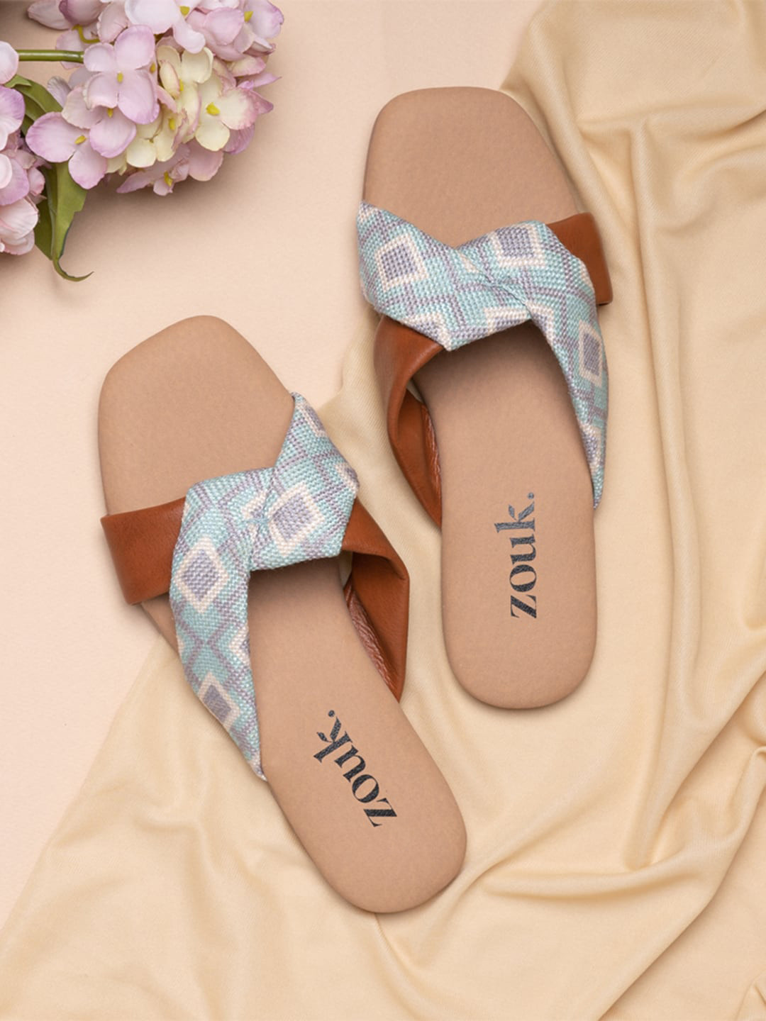 ZOUK Women Blue Printed Bows Flats