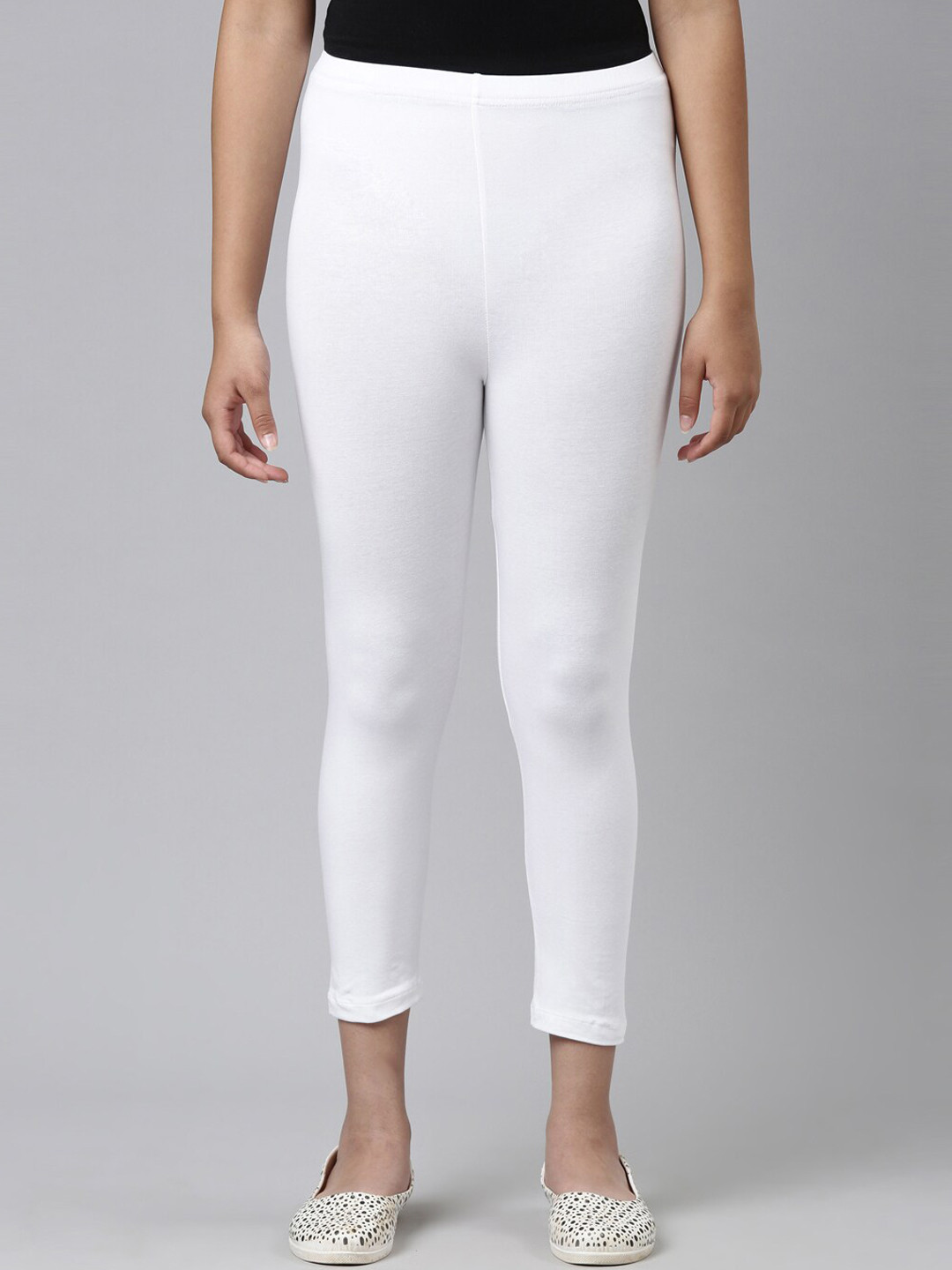 Go Colors Girls White Solid Three Fourth Leggings