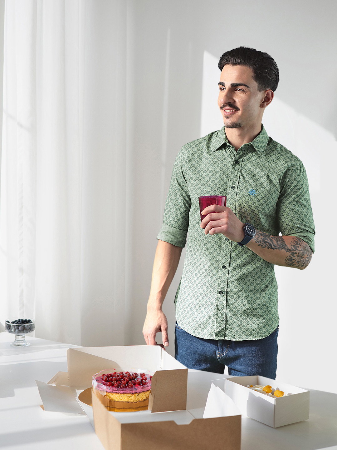U.S. Polo Assn. Men Green Tailored Fit Floral Print Pure Cotton Casual Shirt