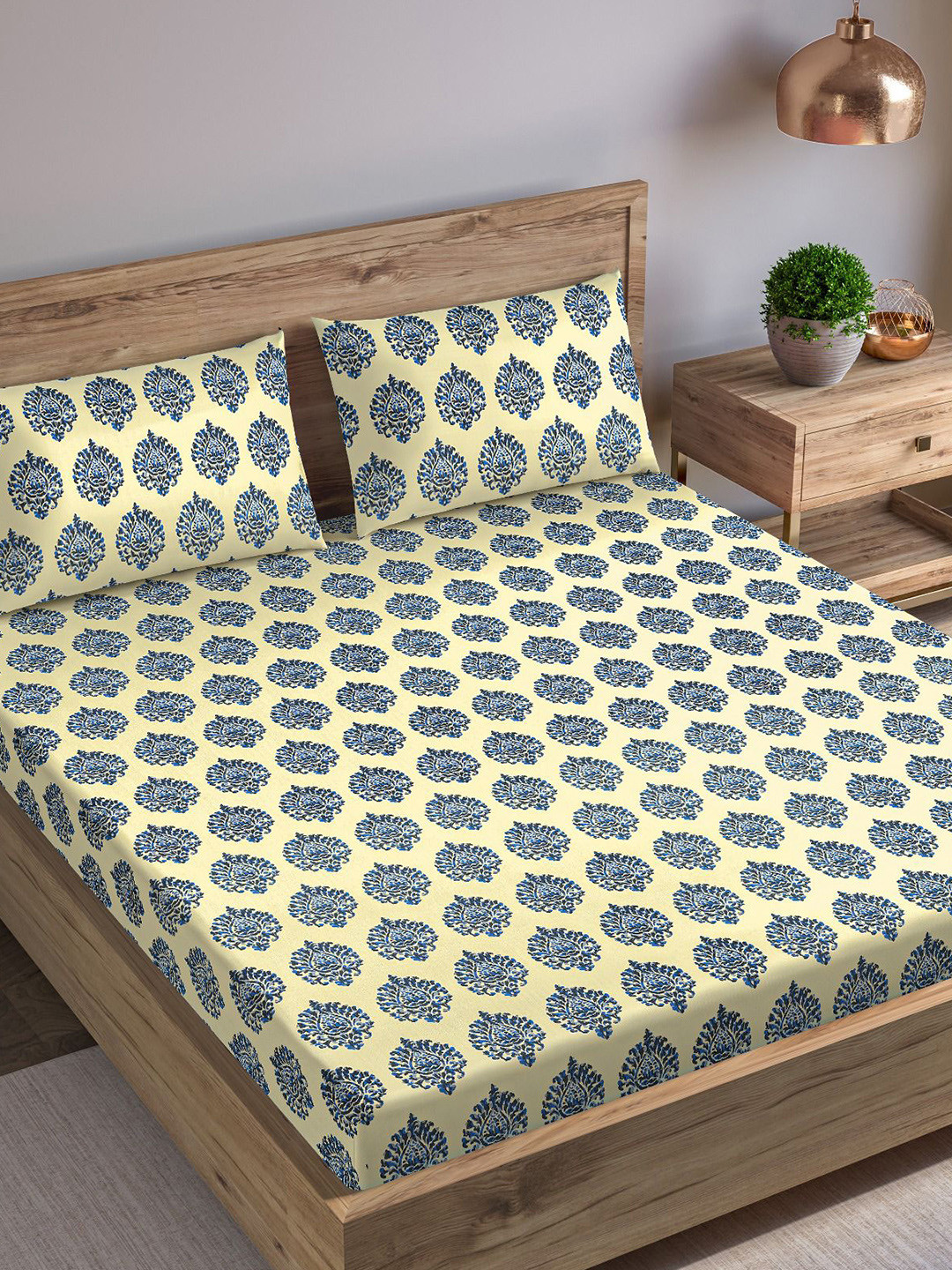 Trance Home Linen Damask Blue 200 TC Queen Flat Bedsheet with 2 Pillow Covers