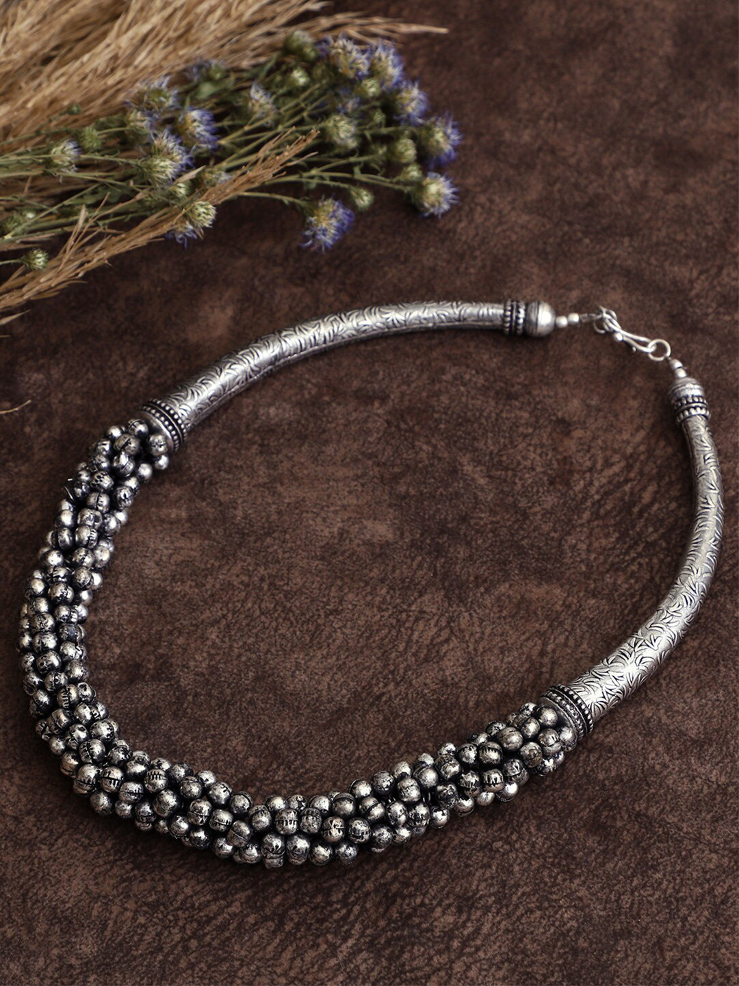 VENI Women Oxidized Silver-Toned Brass Necklace