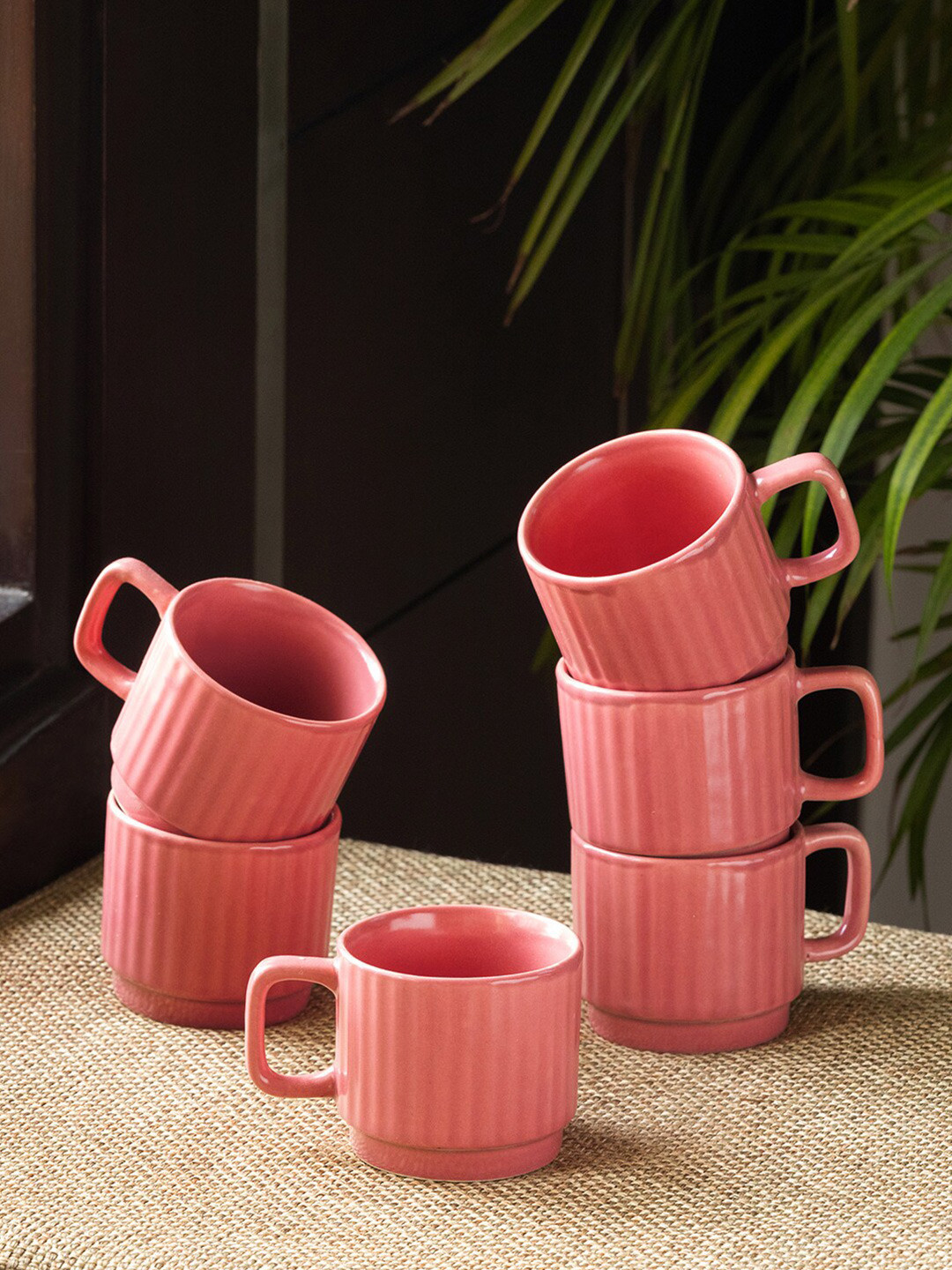 ExclusiveLane Red Ceramic Microwave Safe 6 Piece Mugs-160ml