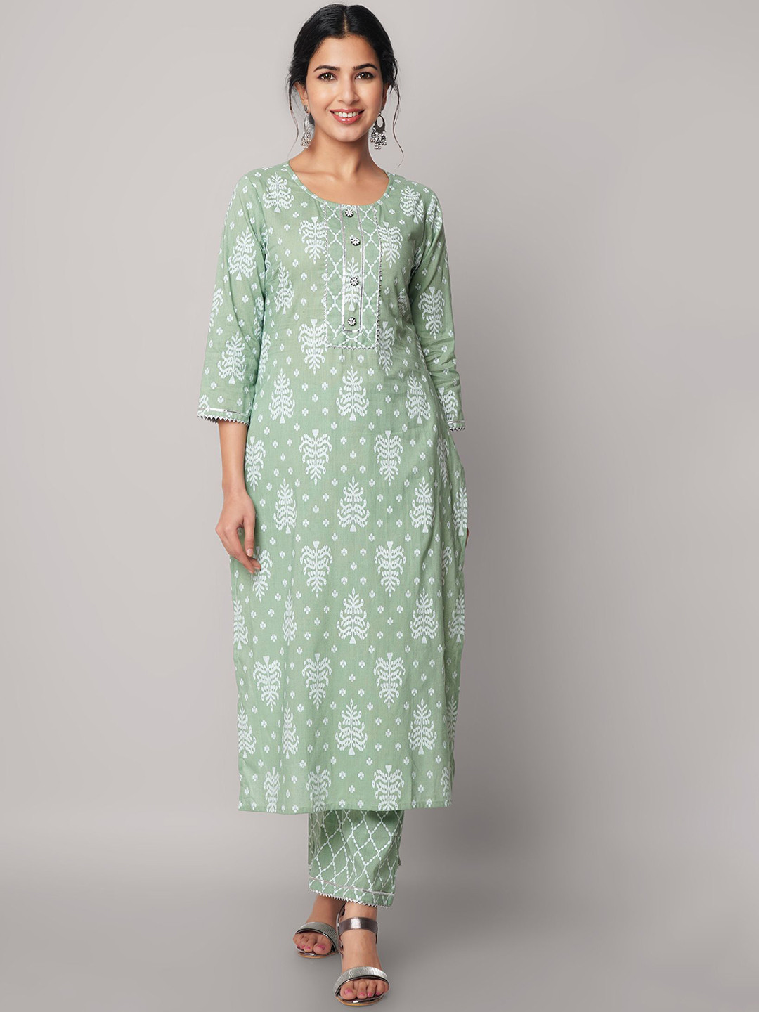 God Bless Women Green Floral Printed Gotta Patti Pure Cotton Kurta with Trousers