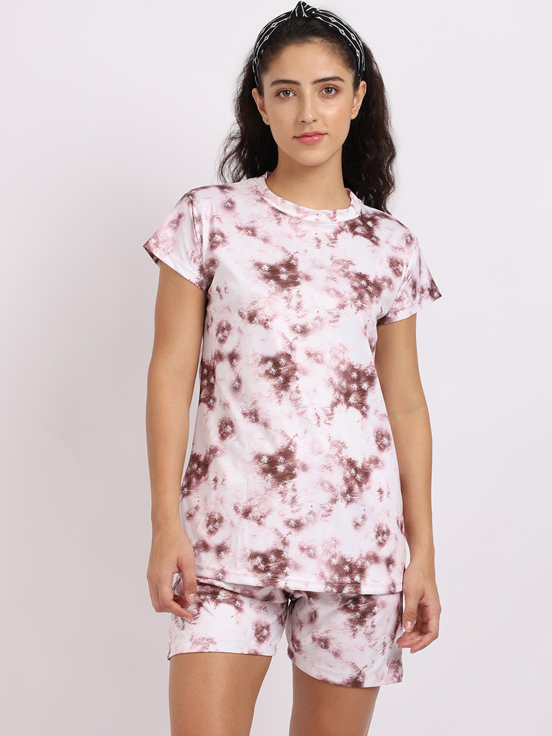 TAG 7 Women White & Brown Printed Night suit