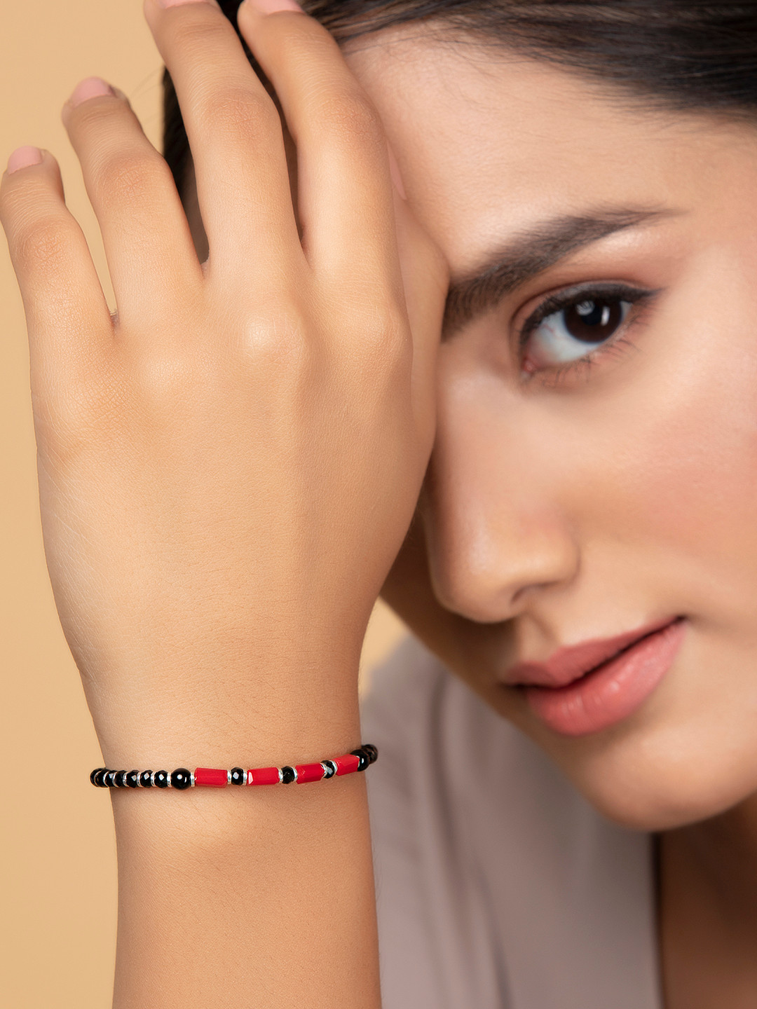 Zavya Women Black & Red Sterling Silver-Plated Ring Bracelet