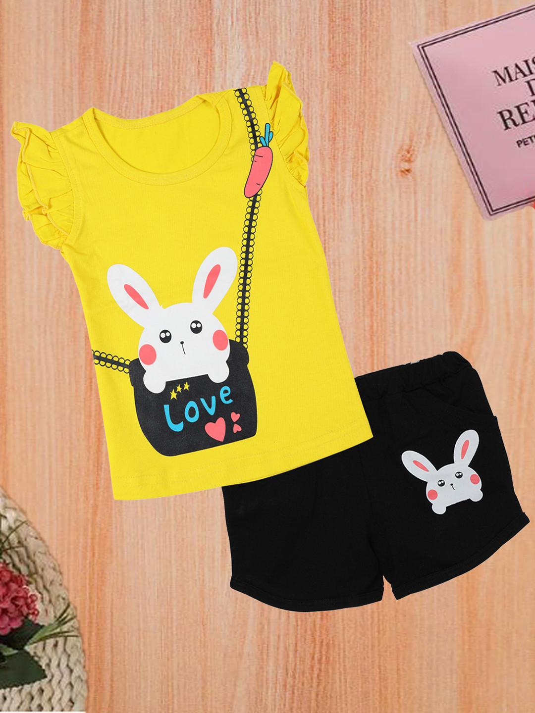 CATCUB Girls Yellow & Black Printed Top with Shorts
