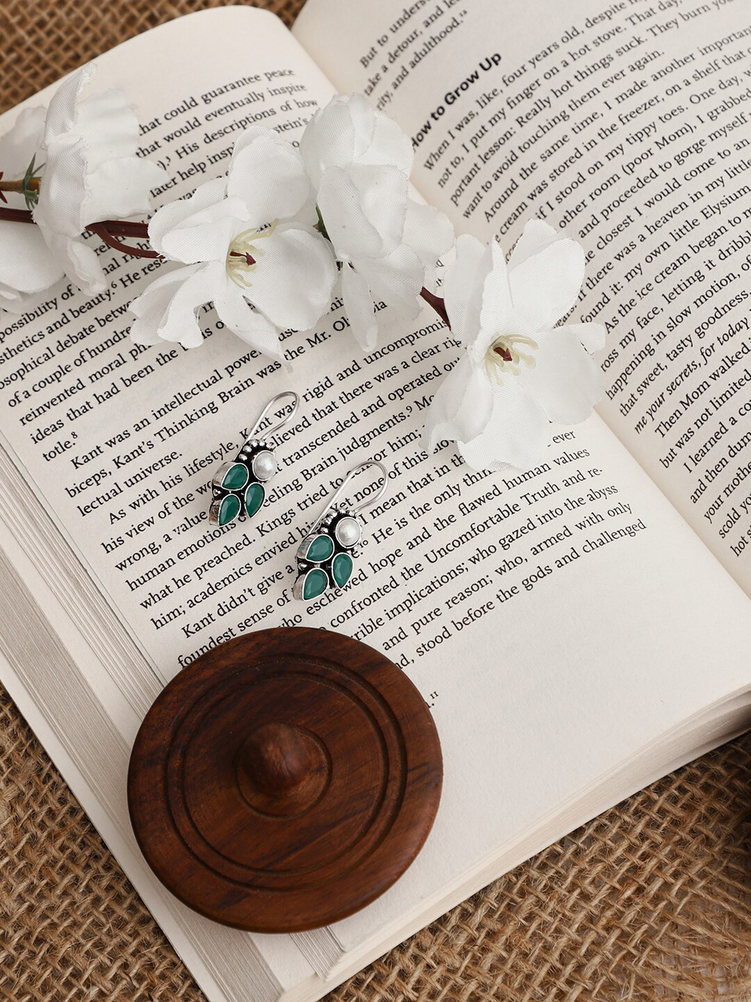VENI Green Silver Plated Contemporary Drop Earrings