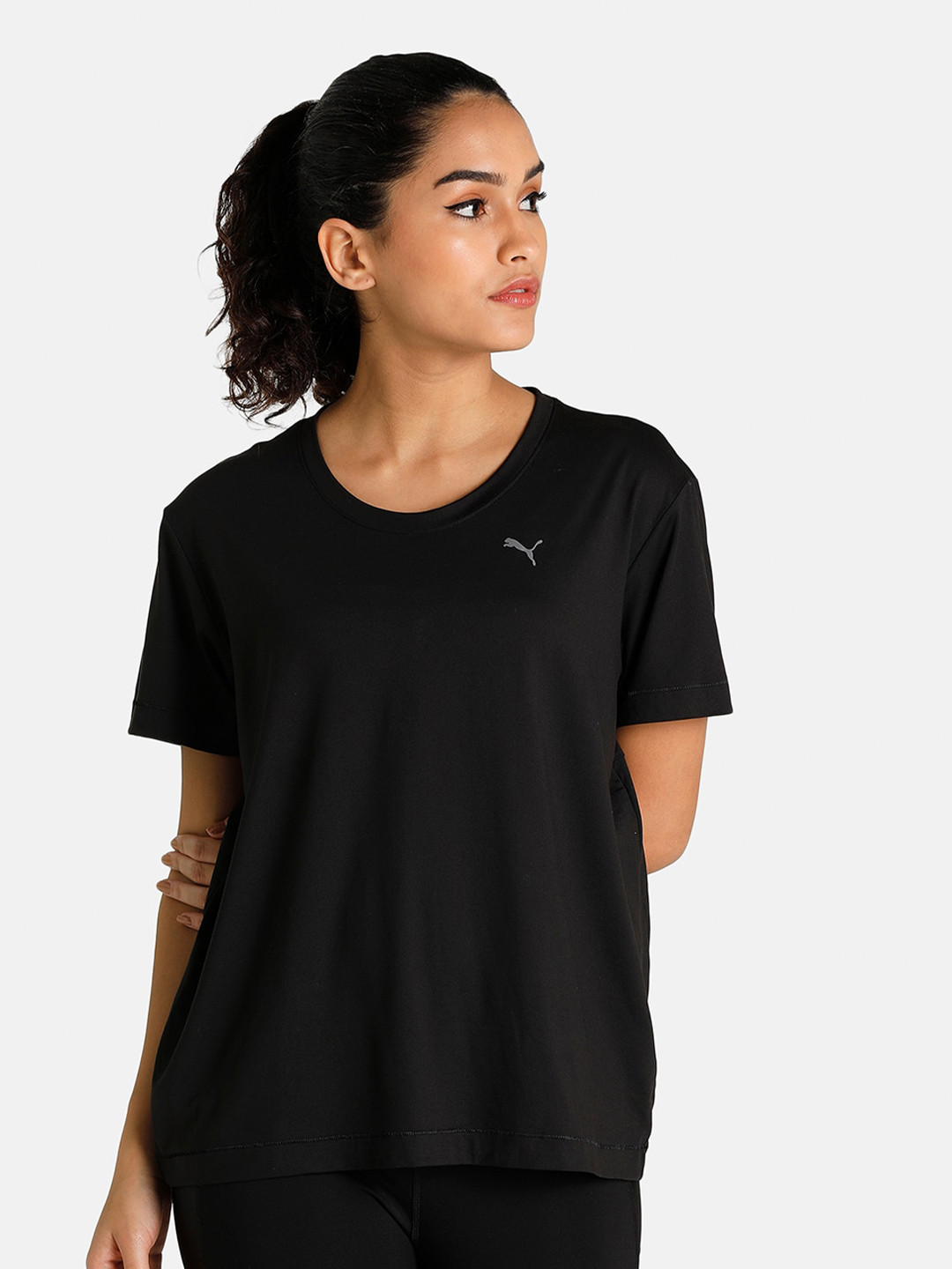 Puma Women Black Solid Relaxed-Fit Studio Trend Training T-shirts