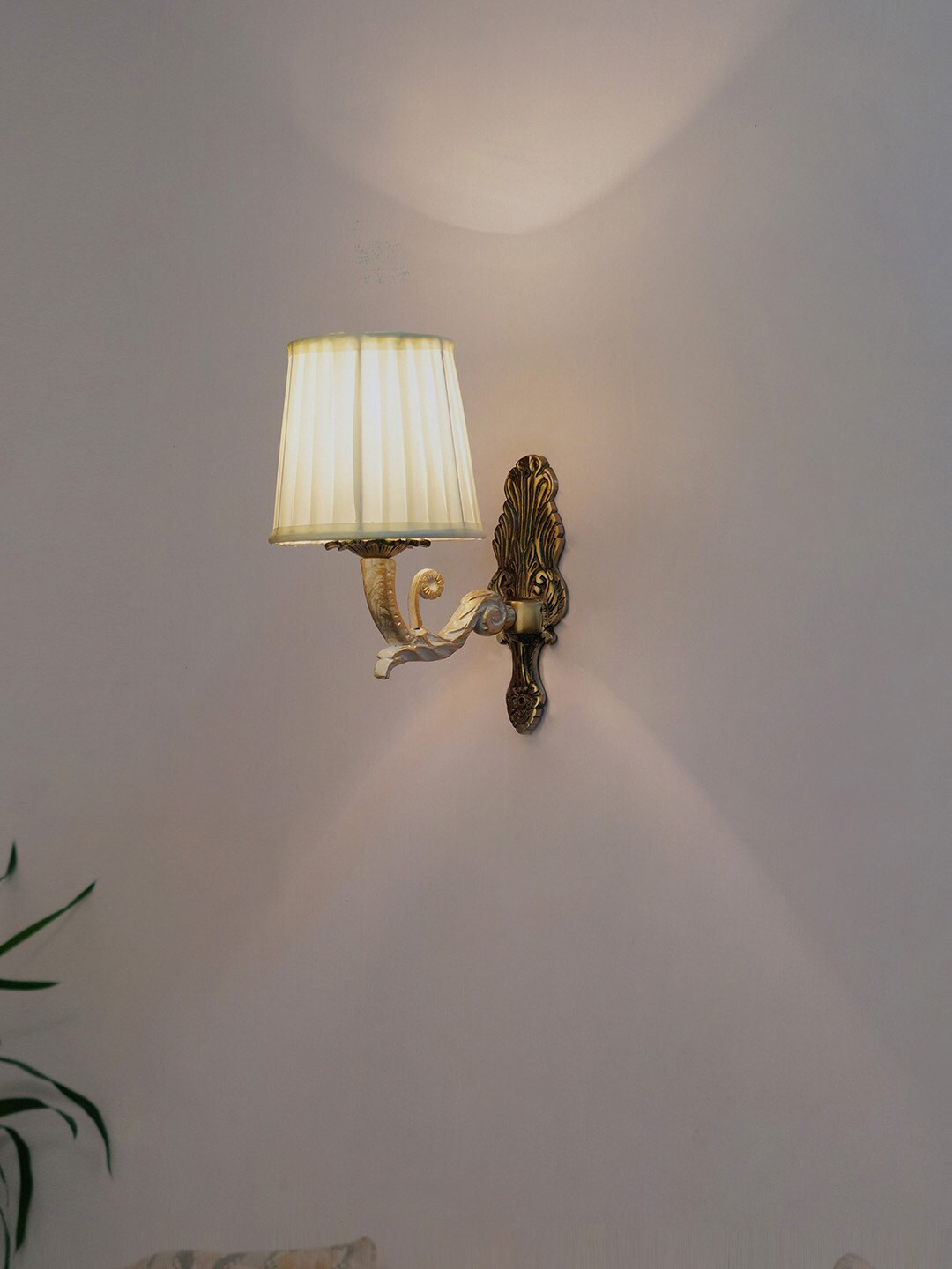 Fos Lighting White & Gold-Toned Textured Wall Lamps With Shade