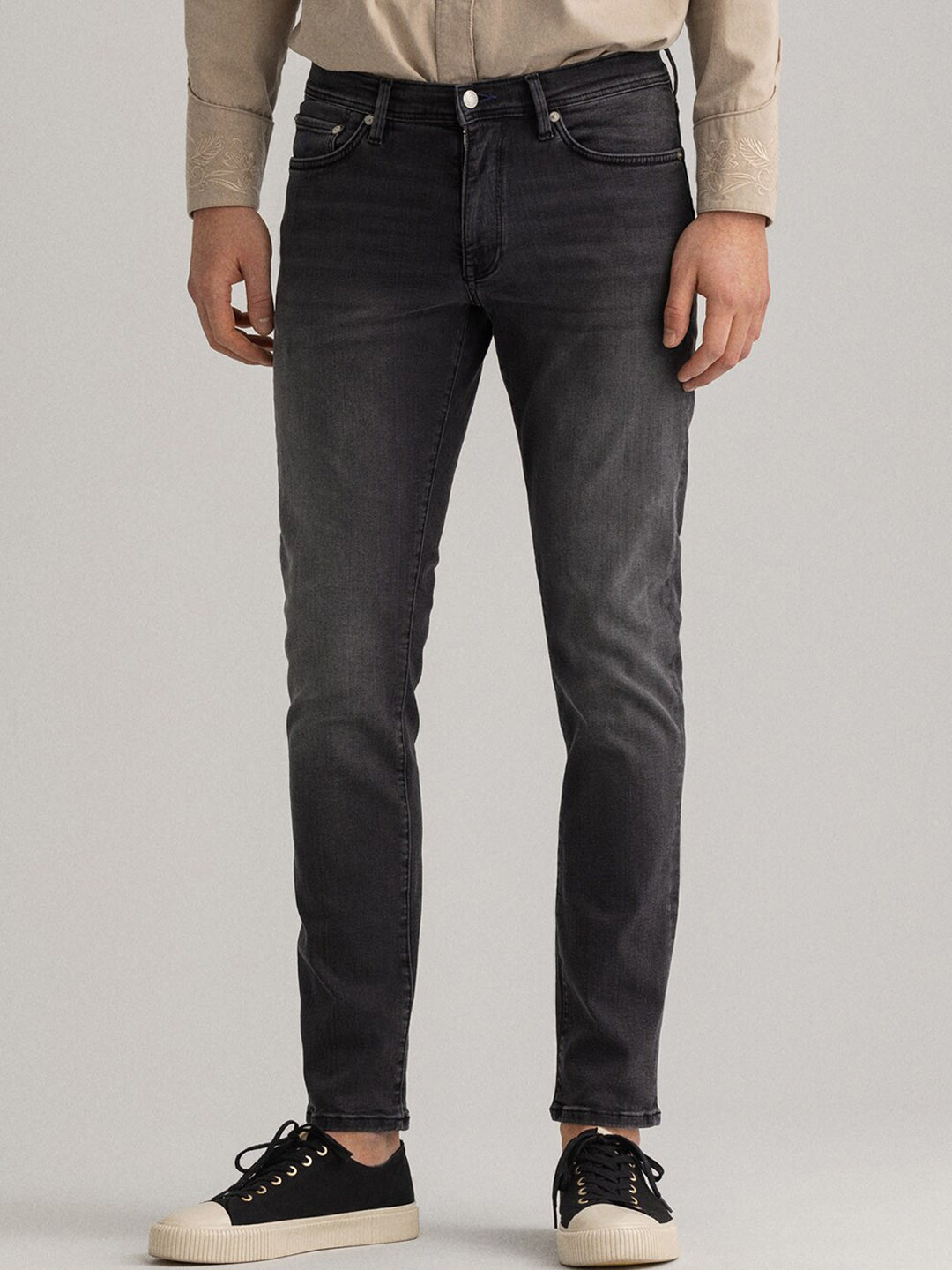GANT Men Black Slim Fit Heavy Fade Jeans