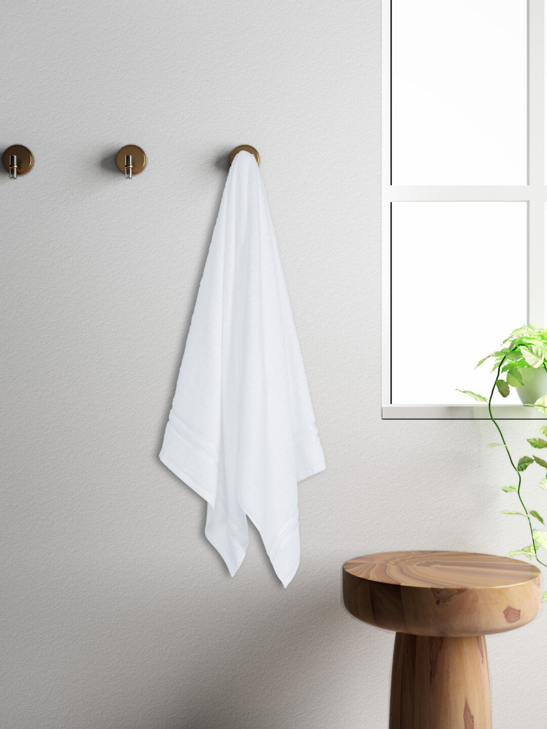 Welspun White Solid Pure Cotton 380 GSM Bath Towels