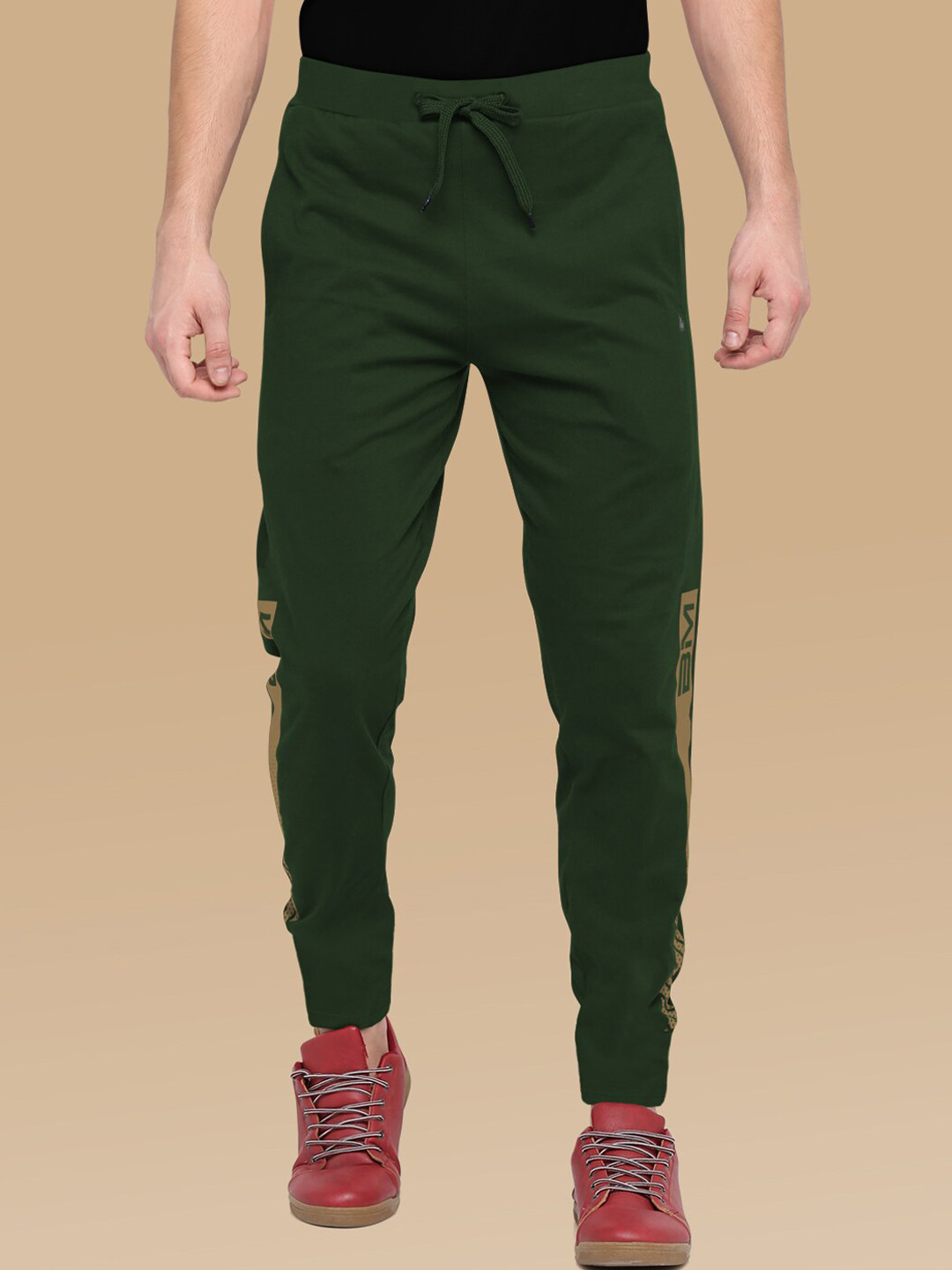 BULLMER Men Olive Green Solid Joggers