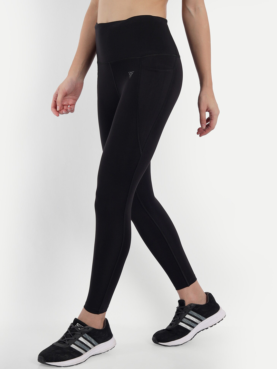 deb Women Alpha Dry Technology Moisture Wicking Stretch Plus Fabric 5 Pocket Leggings