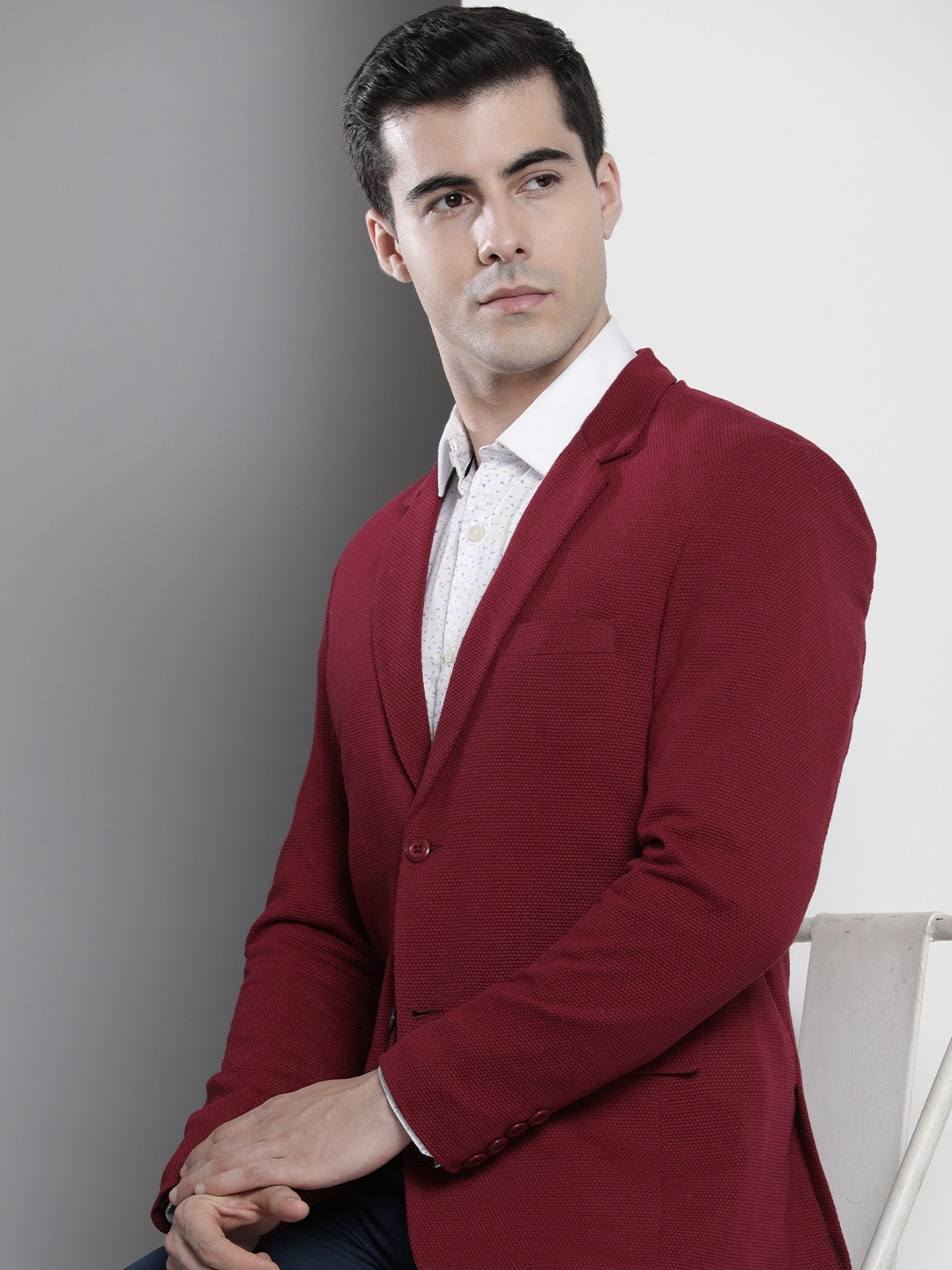 The Indian Garage Co Men Self Design Slim-Fit Single-Breasted Blazer