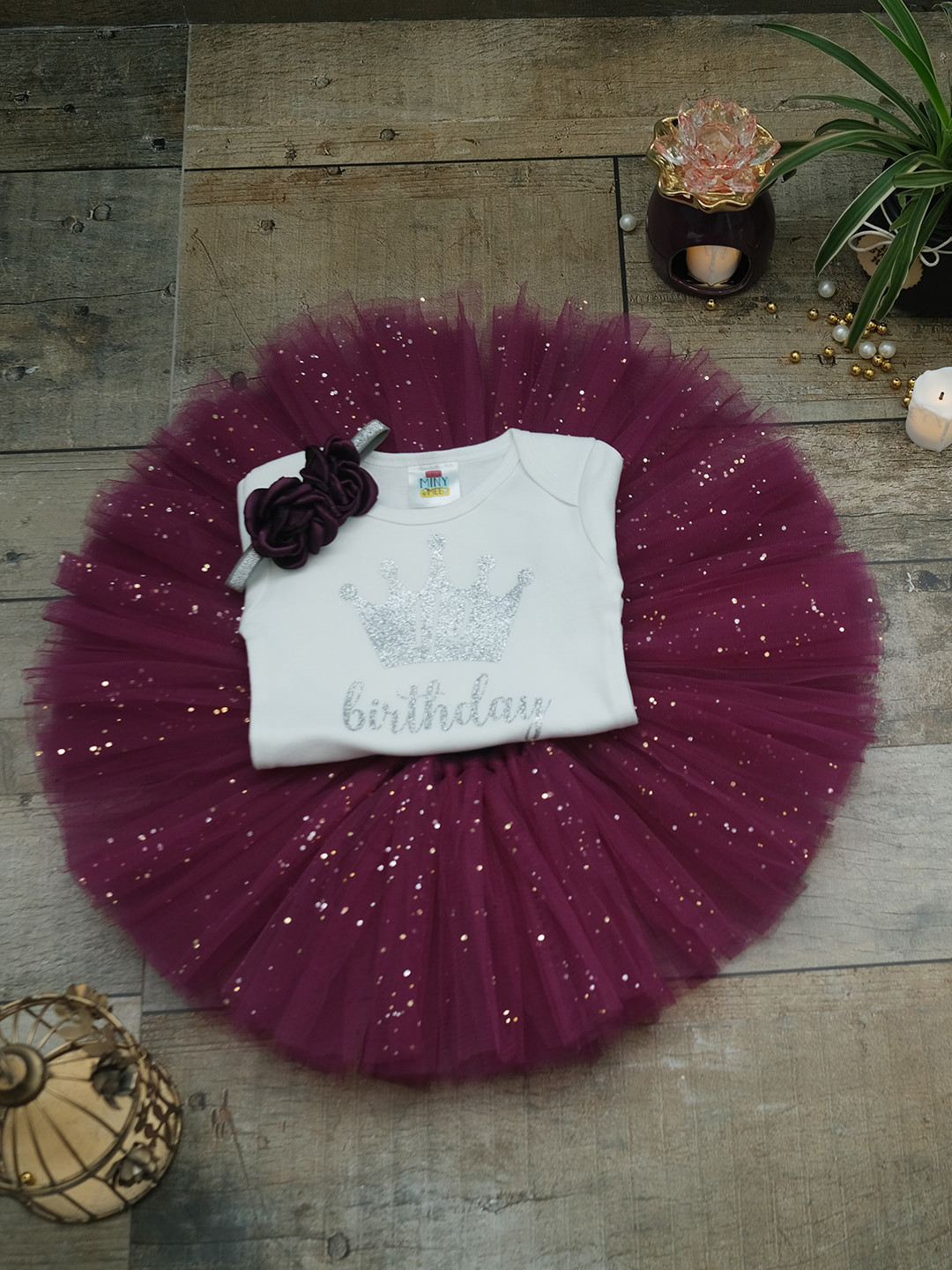 TINY MINY ME Girls Burgundy & White Printed Bodysuit & Skirt Comes With a Headband