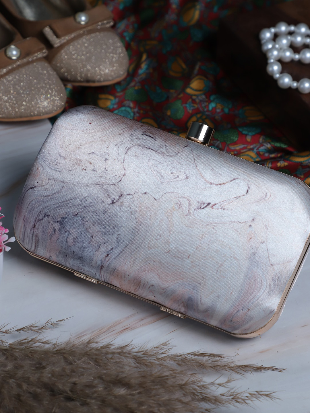 Swisni Women Silver-Toned & Grey Purse Clutch