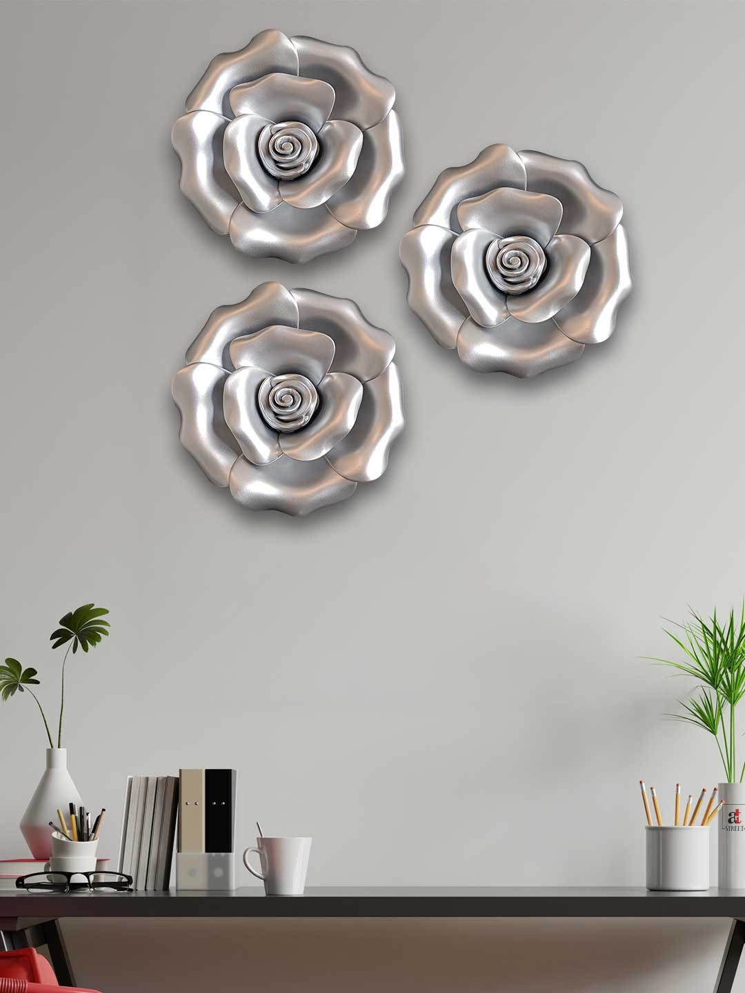 Art Street Set Of 3 Silver-Toned Spiral Petals Wall Plates