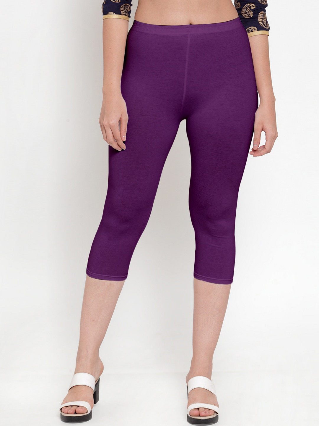 Jinfo Women Purple Solid Slim Fit Capris