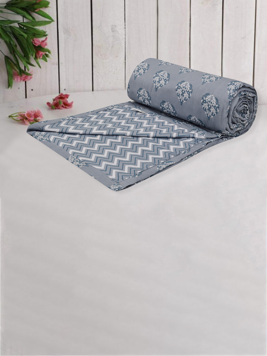 Trance home Linen Aurora Grey 210 GSM Pure Cotton Reversible Double Bed Size Dohar