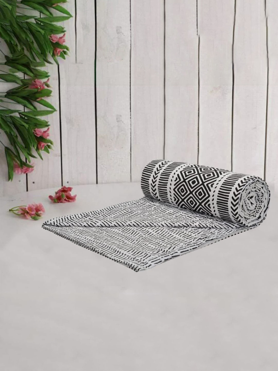 Trance home Linen Aztec Black 210 GSM Pure Cotton Reversible Double Bed Size Dohar