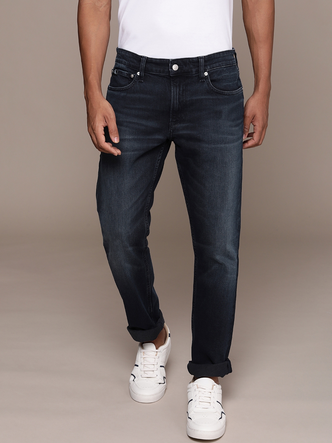 Calvin Klein Jeans Men Slim Fit Light Fade Stretchable Jeans