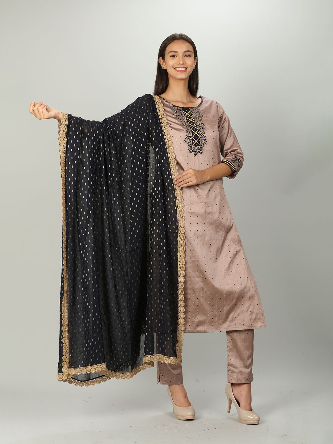 Mustard Navy Blue & Gold-Toned Embroidered Dupatta