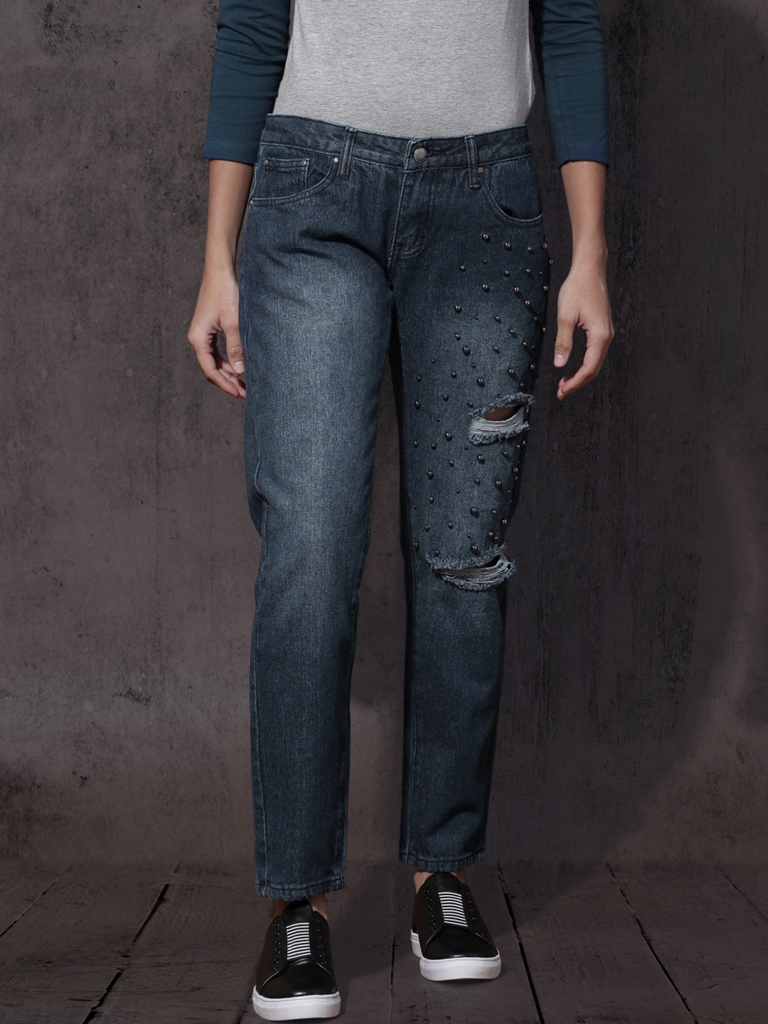 tapered fit jeans women's