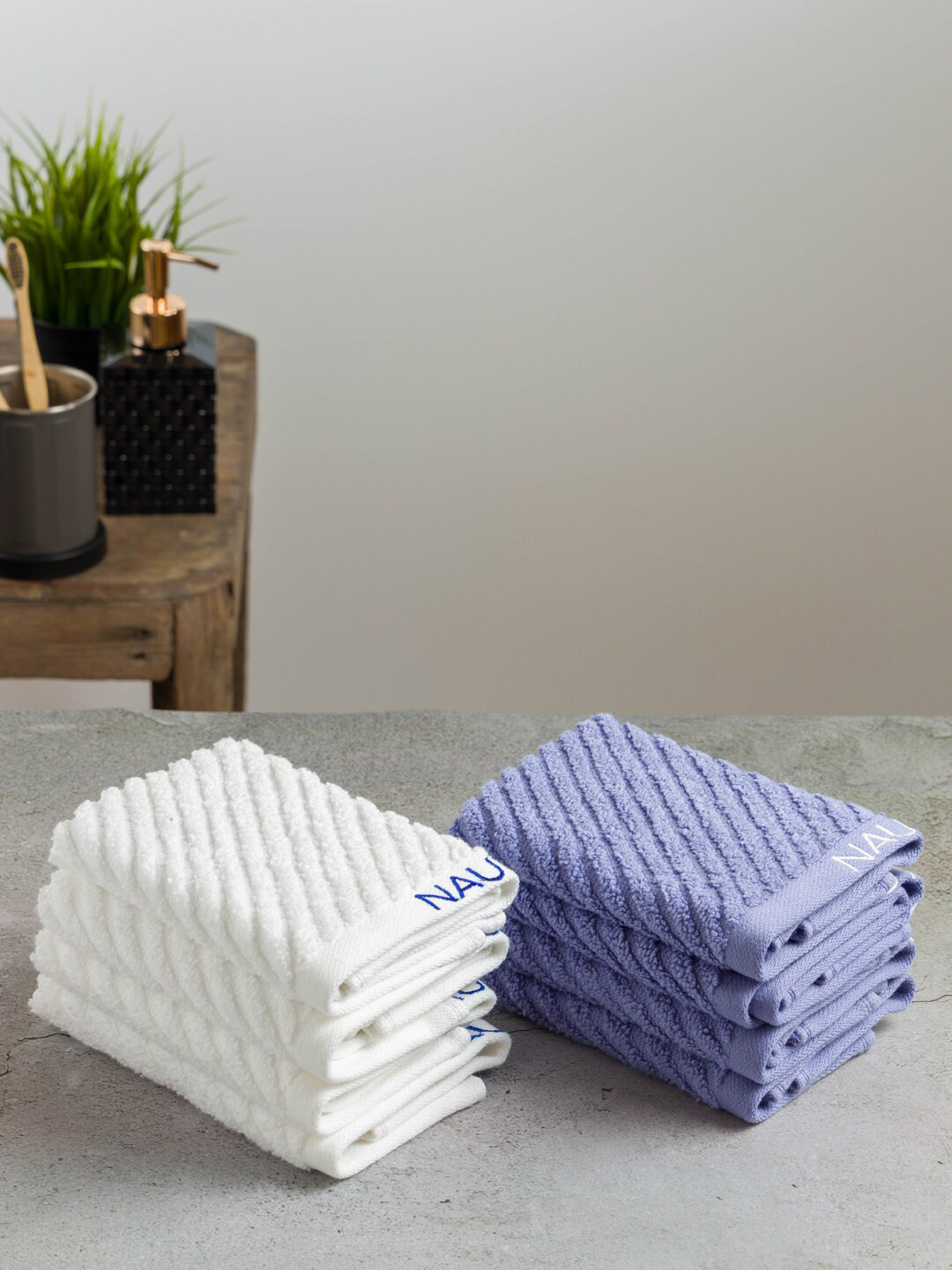Nautica Set Of 8 Purple & White Solid 600 GSM Pure Cotton Face Towels